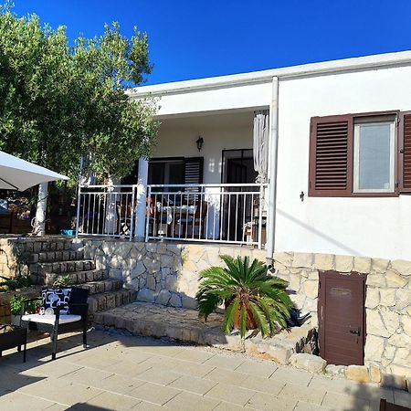 Вилла Weekend House Olive Garden Donje Selo na Solti Экстерьер фото